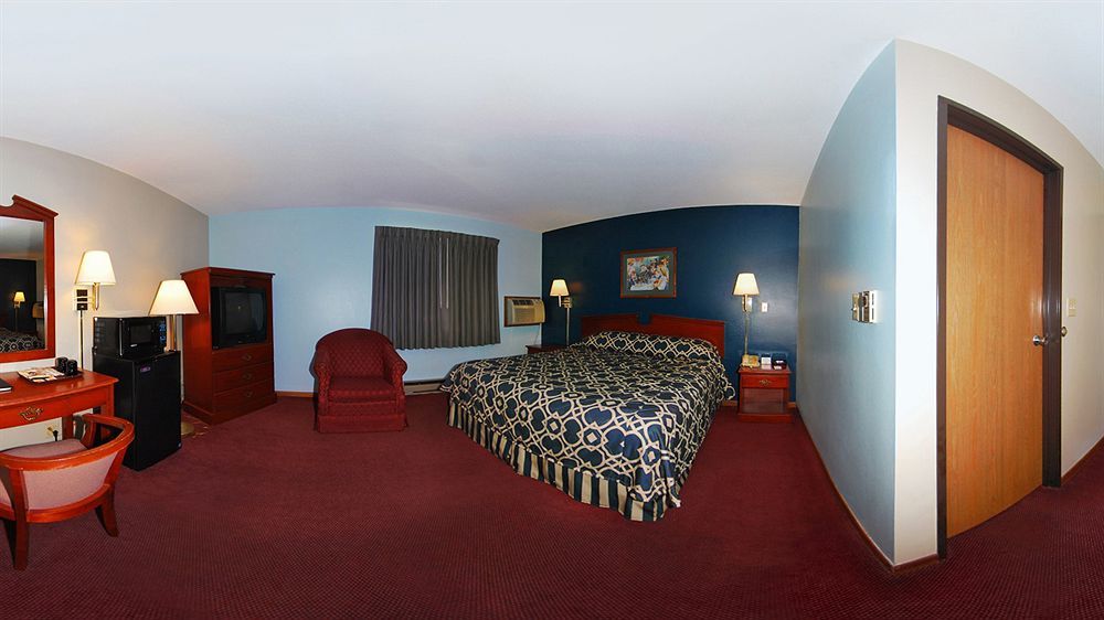 Super 8 By Wyndham Hudson Otel Dış mekan fotoğraf