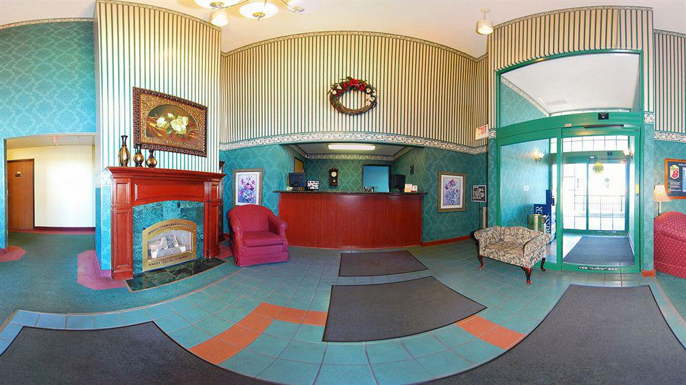 Super 8 By Wyndham Hudson Otel Dış mekan fotoğraf